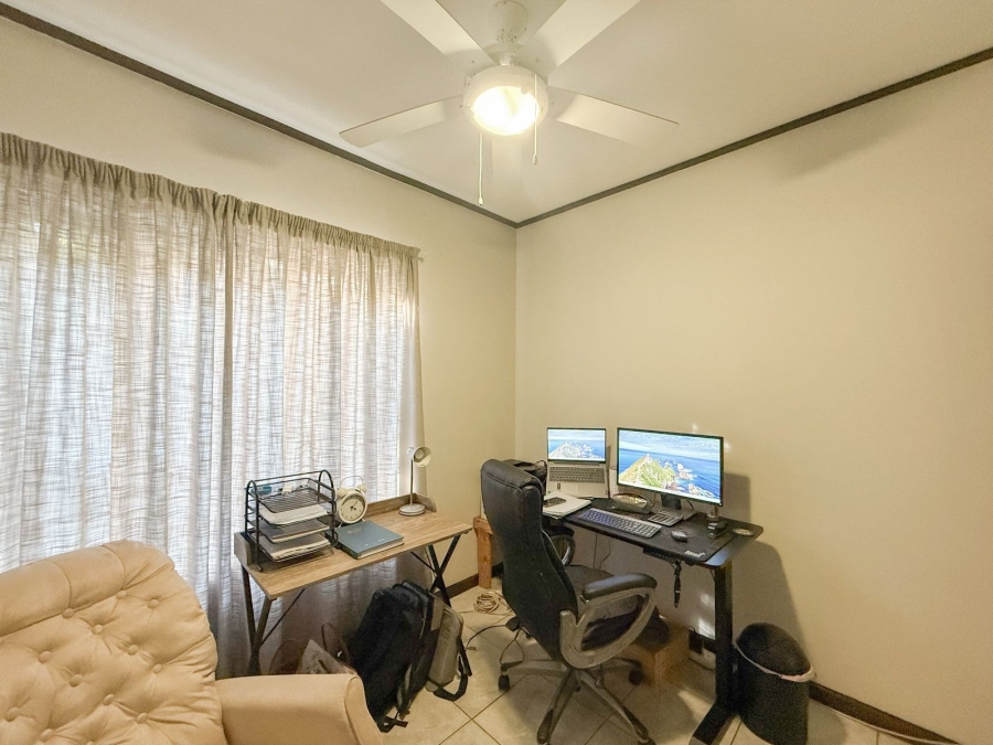 To Let 4 Bedroom Property for Rent in Xanadu Nature Estate North West